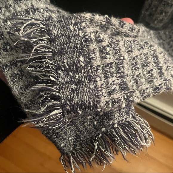 different colored blues & white cardigan sweater - Picture 3 of 4